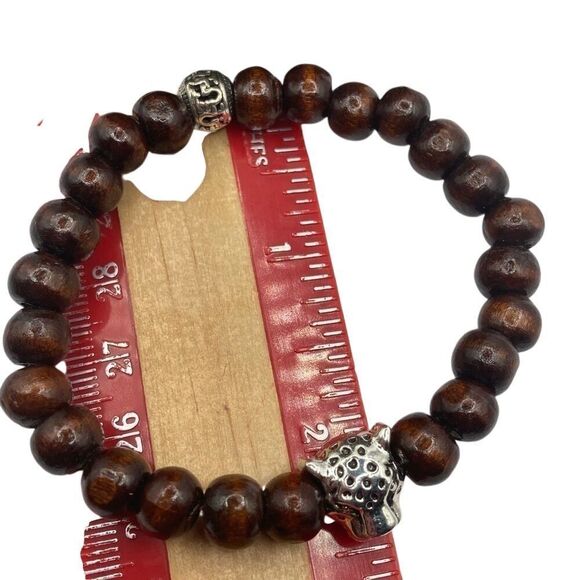 Leopard charm wooden bead stretch bracelet - Picture 5 of 5